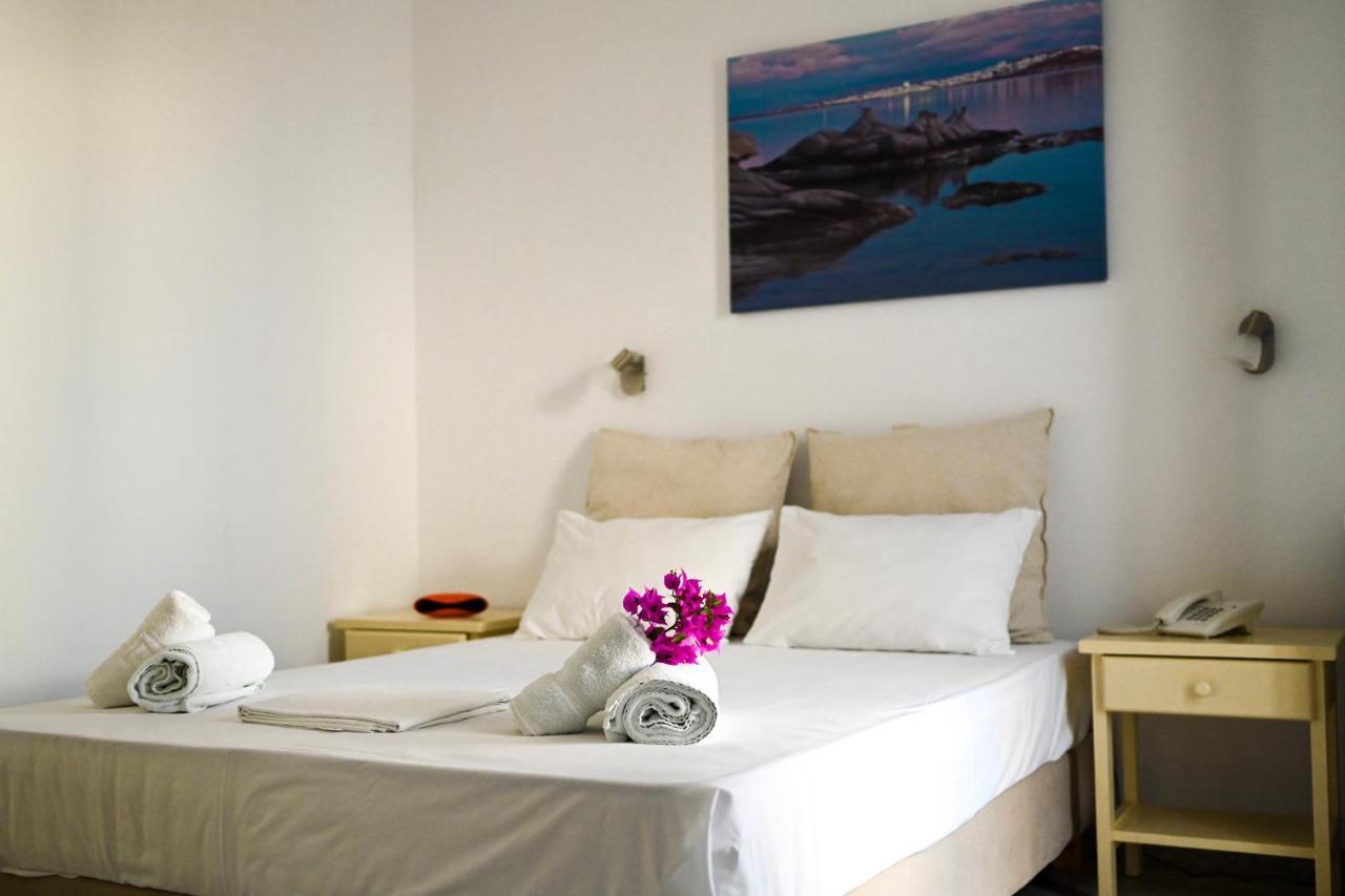 Beachfront Bocamviglies Rooms - Naoussa Bespoke View ภายนอก รูปภาพ